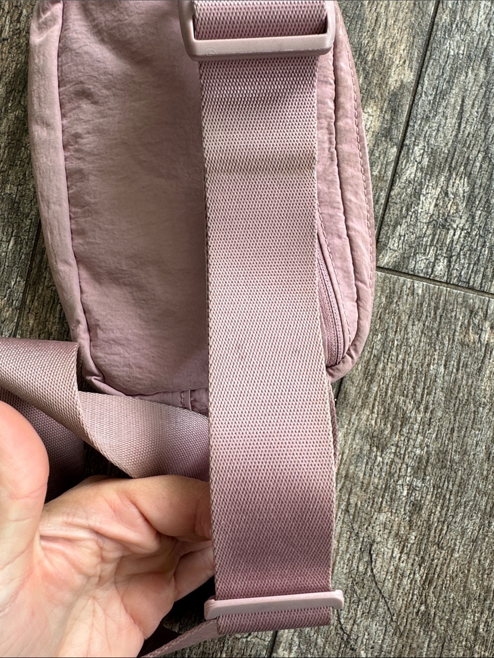 lululemon athletica Dusty Pink Crossbody Belt Bag - Picture 4 of 14